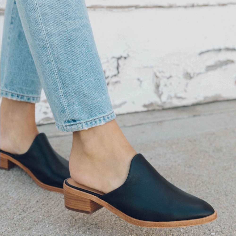 Soludos Venetian Mule Sz 7.5